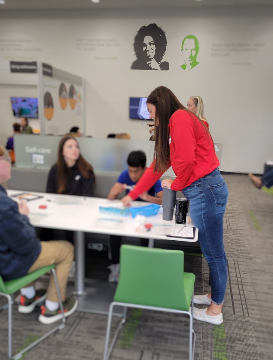 MyriadAS's tweet photo. A few members of our team had the privilege of volunteering with Junior Achievement this week, helping students build valuable financial skills for the future. We're proud to give back and support our community! 

#CommunityImpact #FinancialLiteracy @JACentralIowa https://t.co/H74lMwTnPF