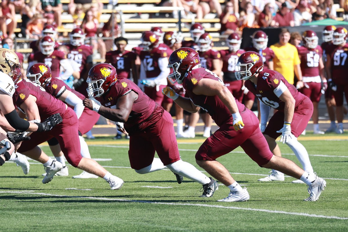 .<a href="/UMD_Football/">UMD Football</a> Set for High Stakes Clash with No. 25 Augustana in Sioux Falls Saturday

Preview: umdbulldogs.com/news/2024/10/4…
