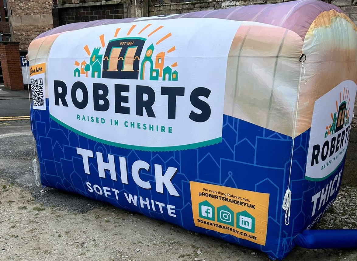 Roberts are back on the road! We're heading to Victoria Square in #Wolverhampton tomorrow with our giant inflatable Thick Soft White loaf!

If you spot us, make sure you also grab one of the free loaves we're giving away. Tag us in a pic if you get one 😊

#BackToOurBest