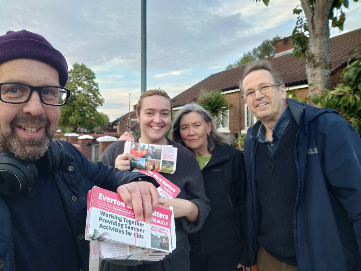 Councillor Nick Small 🇺🇦 (@cllrnicksmall) on Twitter photo Campaigning for Labour with Cllrs Jane Corbett +<a href="/FaheyPortia/">Cllr Portia Fahey</a> and Henry around St Joey's tonight #EvertonWest Campaigning for Labour with Cllrs Jane Corbett +<a href="/FaheyPortia/">Cllr Portia Fahey</a> and Henry around St Joey's tonight #EvertonWest