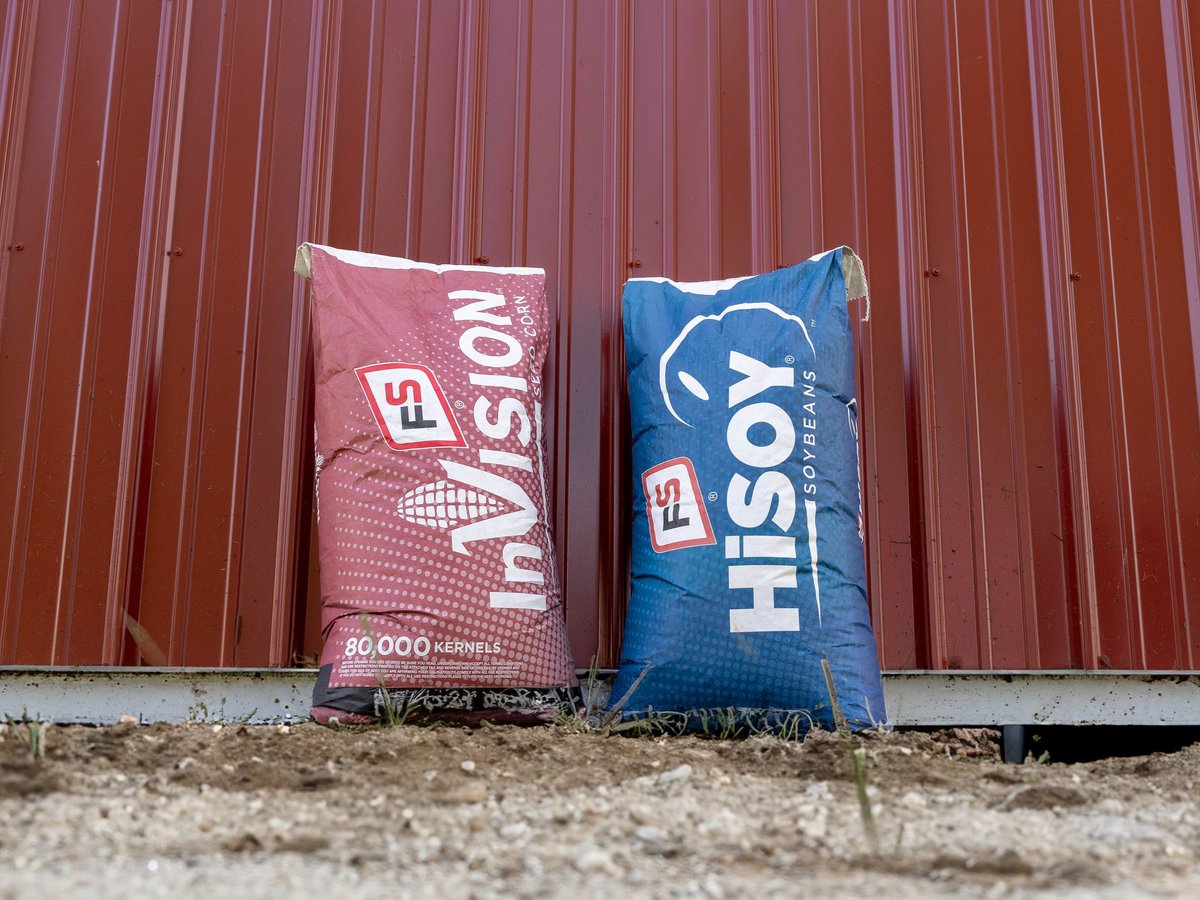 PrairielandFS's tweet image. Better planning leads to better planting.
Don’t forget to book your #FSInVISION and #FSHiSOY for better yields in 2025.
Contact your Prairieland FS Crop Specialist for early booking opportunities: bit.ly/3QmaitG