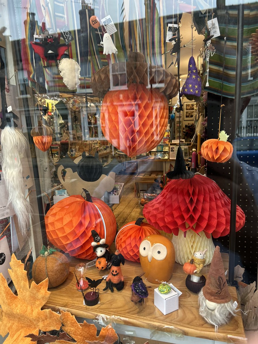 fjcookshop's tweet image. #HalloweenDecorations

#Halloween2024 is coming and we’ve got a great selection of lovelies for you

#OpenAllWeekend
#BishyRoadShopping
#ShopSmall #ShopLocal