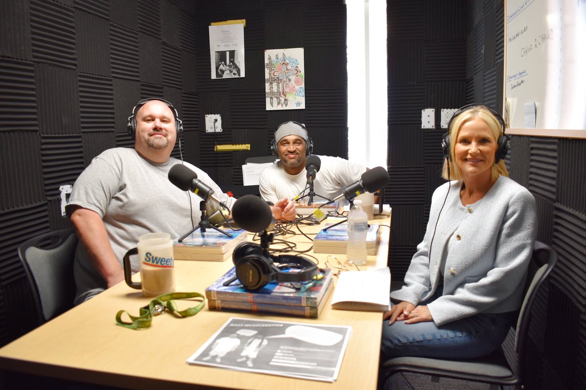 Kathryn Burgum (@kathrynburgum) on Twitter photo Feeling grateful for the opportunity to sit down with Antonio and Zach inside the walls of the North Dakota State Penitentiary to join them on their podcast, Chainz 2 Changed. The episode is now live! 
🔗 to listen: chainz2changed.libsyn.com/making-history… Feeling grateful for the opportunity to sit down with Antonio and Zach inside the walls of the North Dakota State Penitentiary to join them on their podcast, Chainz 2 Changed. The episode is now live! 
🔗 to listen: chainz2changed.libsyn.com/making-history…
