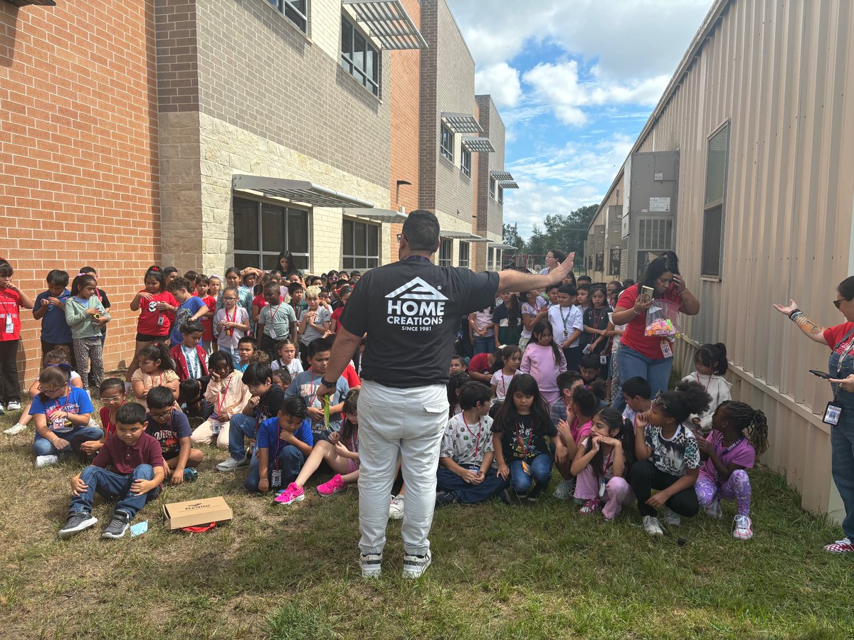 Knayala115's tweet photo. Forces activity #2ndgrade @ClevelandISDTX https://t.co/W7DyFcYFac