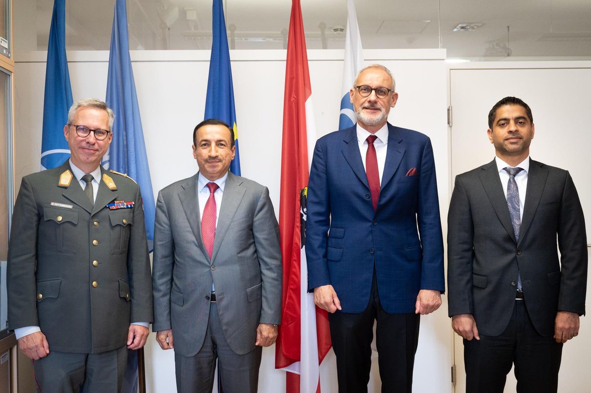 Meeting at the Federal Ministry of Austria Defence to discuss further strengthening the bilateral cooperation between the Sultanate of Oman and the Republic of Austria.<a href="/Bundesheerbauer/">Michael Bauer</a>,@RONJA KLIMA/BMLV
