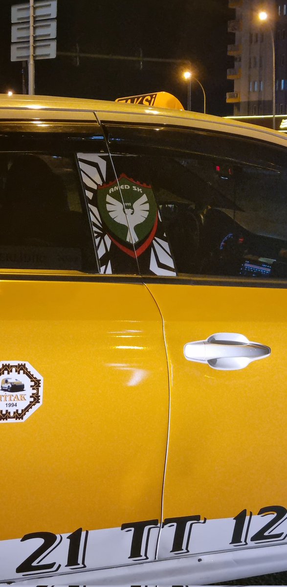 Görünce dayanamayıp  çektim  detayı  sizde fark ettinizmi ?