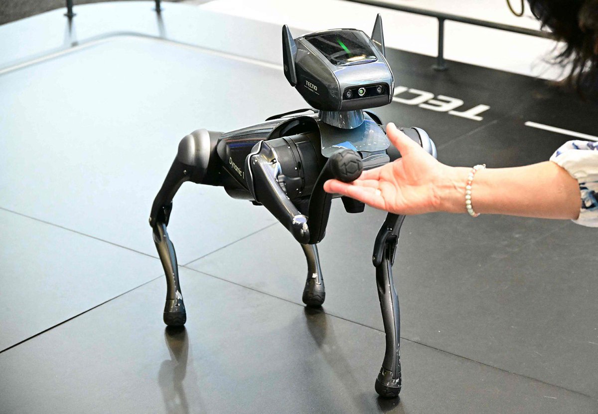 _Banny01's tweet image. Your phone just got smarter with TECNO’s AI advancements! #TECNOAIEvolution @TecnoMobileGH