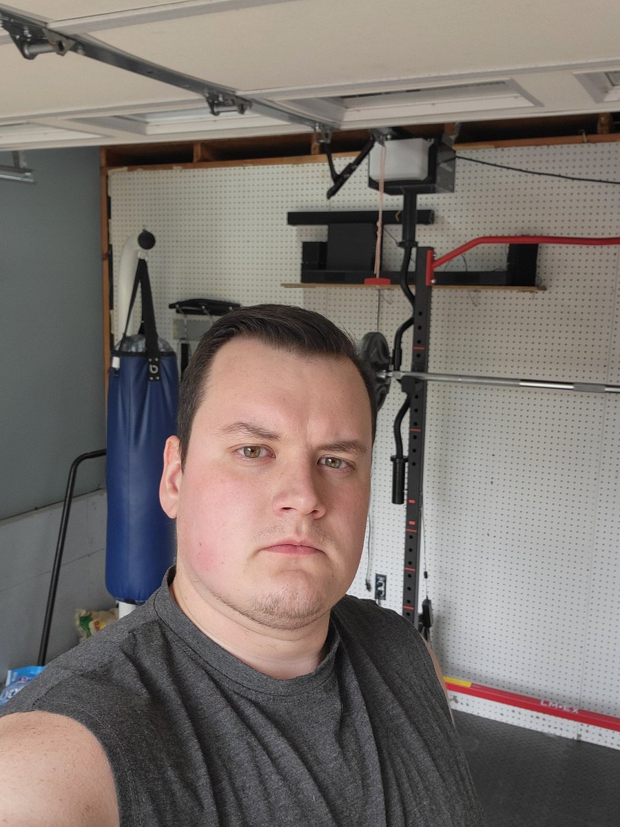 FallenPrinceTTV's tweet photo. Some days when it's hard, I sit there and think about just taking the easy way out and using drugs to achieve my goals. Then I stop and look in the mirror and I know when I do achieve them I'll be able to say I didn't take the easy way. https://t.co/rzvBNVCCFW