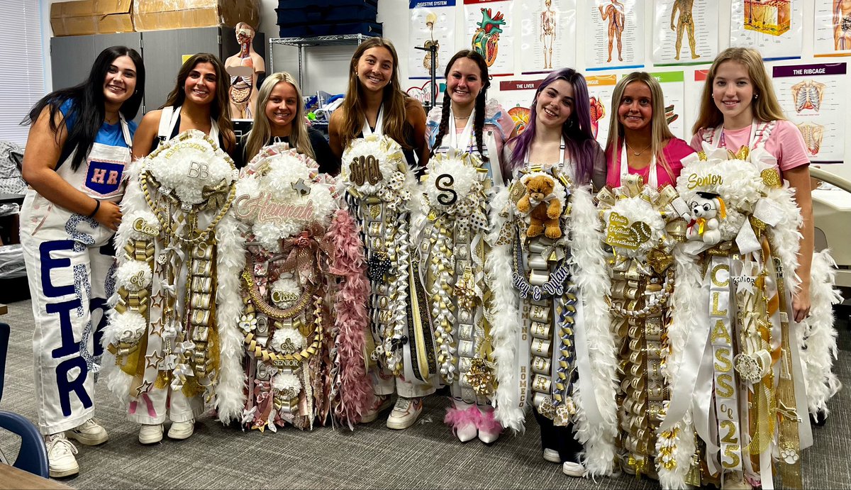 nursepmilli's tweet photo. CCMA students are showing their school spirit for HoCo.  Go Lions 🦁 https://t.co/MGDFHUBdxd