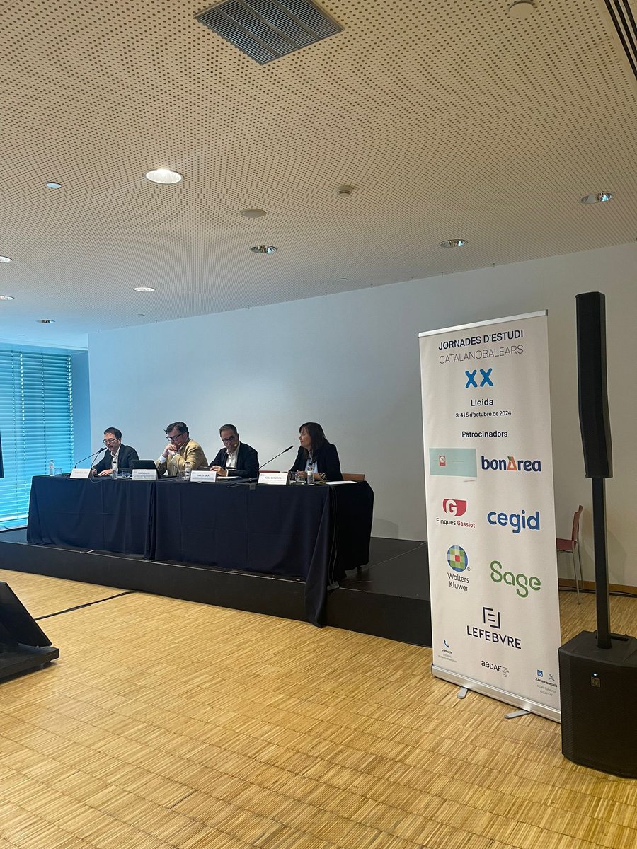 #SetenaPonència
🗣️Arrendament d’habitatge a Catalunya: perspectiva civil i fiscal
<a href="/rubenllach/">Rubén Llach Laborda</a> VP Col·legi Admin. Finques BCN-Lleida
<a href="/Carlessalaroca/">Carles Sala Roca</a> Portaveu COAPI-BCN/AIC, Ex-Sec. Habitatge
<a href="/nucucurullserra/">Núria Cucurull Serra</a> Advocada, GT IRPF
🎤Francesc Alcaraz: Tres. AEDAF