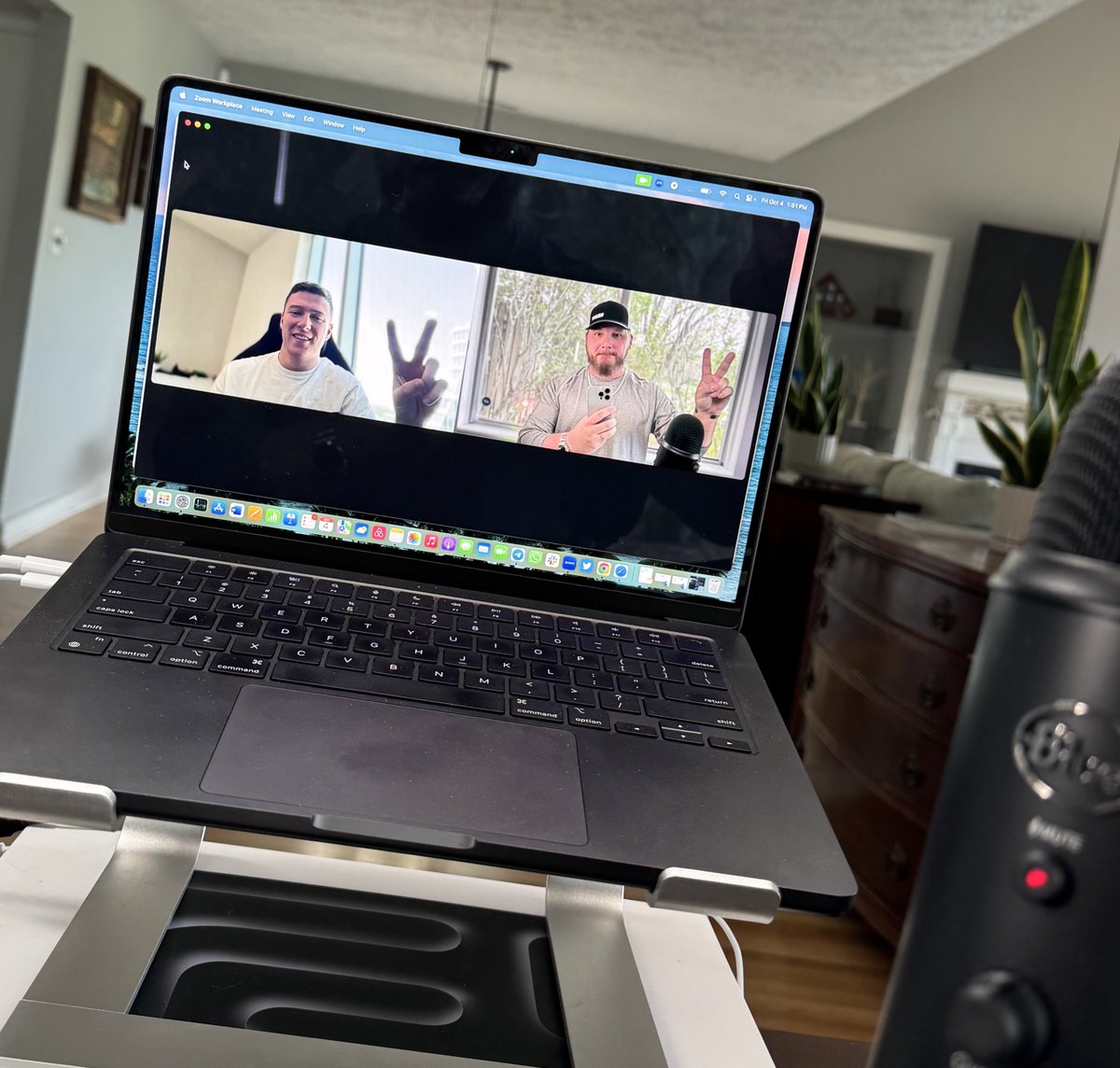 harm_to_table's tweet image. Big brain scheming w/ @friedmanoah 

Stay tuned. This is just the beginning.

10/10/24

6pm EST

DM if you want the info 👊