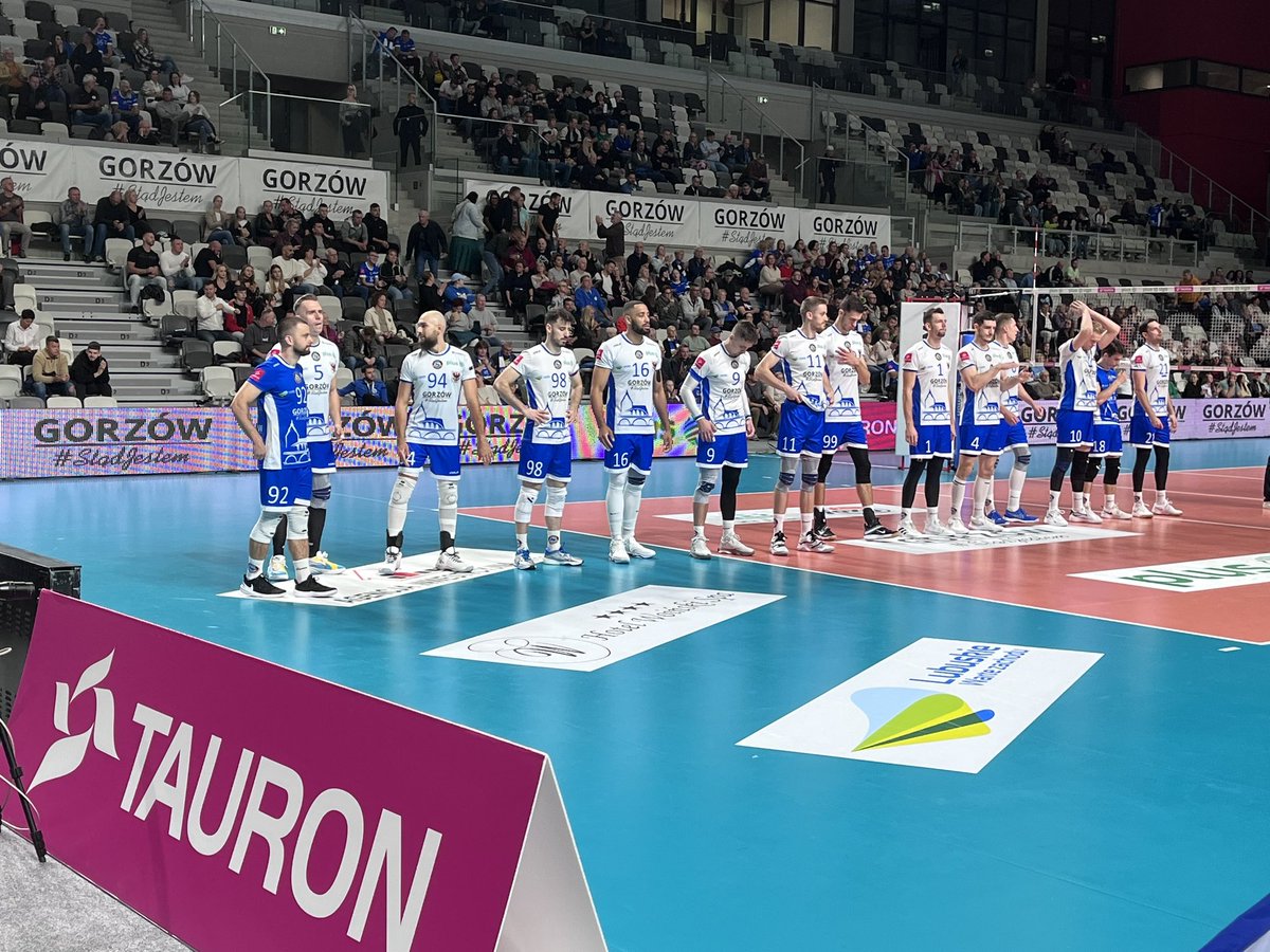 CuprumGorzow's tweet photo. Zaczynamy grę.
Cuprum Stilon Gorzów - Nowak-Mosty MKS Będzin.
W składzie
#98 Todorović
#10 Desmet
#11 Kania
#16 Chizoba
#21 Kwasowski
#4 Lipiński
#92 Granieczny (L)
Gorzów | PlusLiga
#SiatkarskiGorzow #PlusLiga #Cuprum #Stilon #GorzowStadJestem https://t.co/SDfyVALlBw
