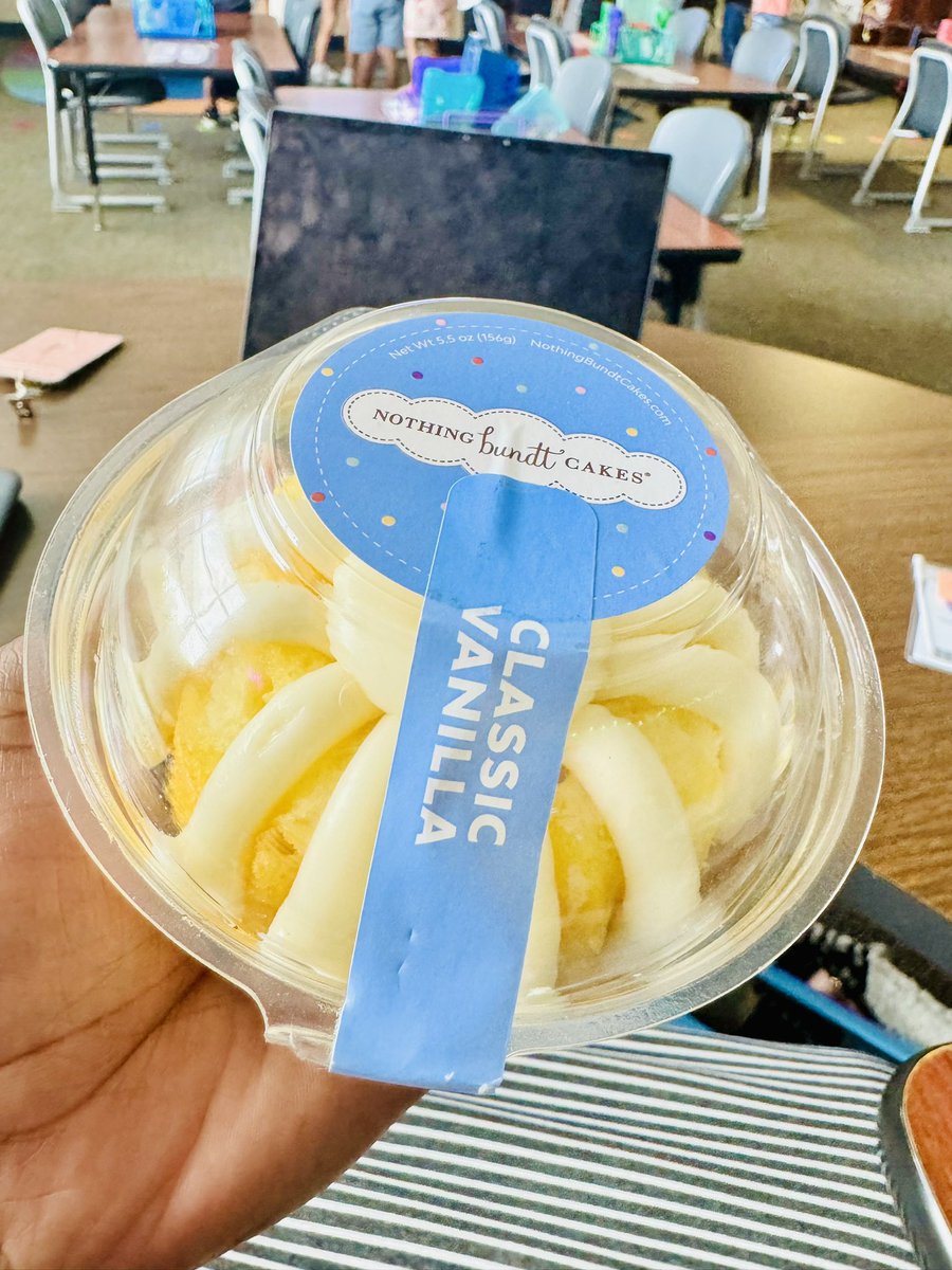 “Just because” gift on this lovely Friday from one of my parents! It’s the little things 🥰 #LSEcares #KinderKhronicles