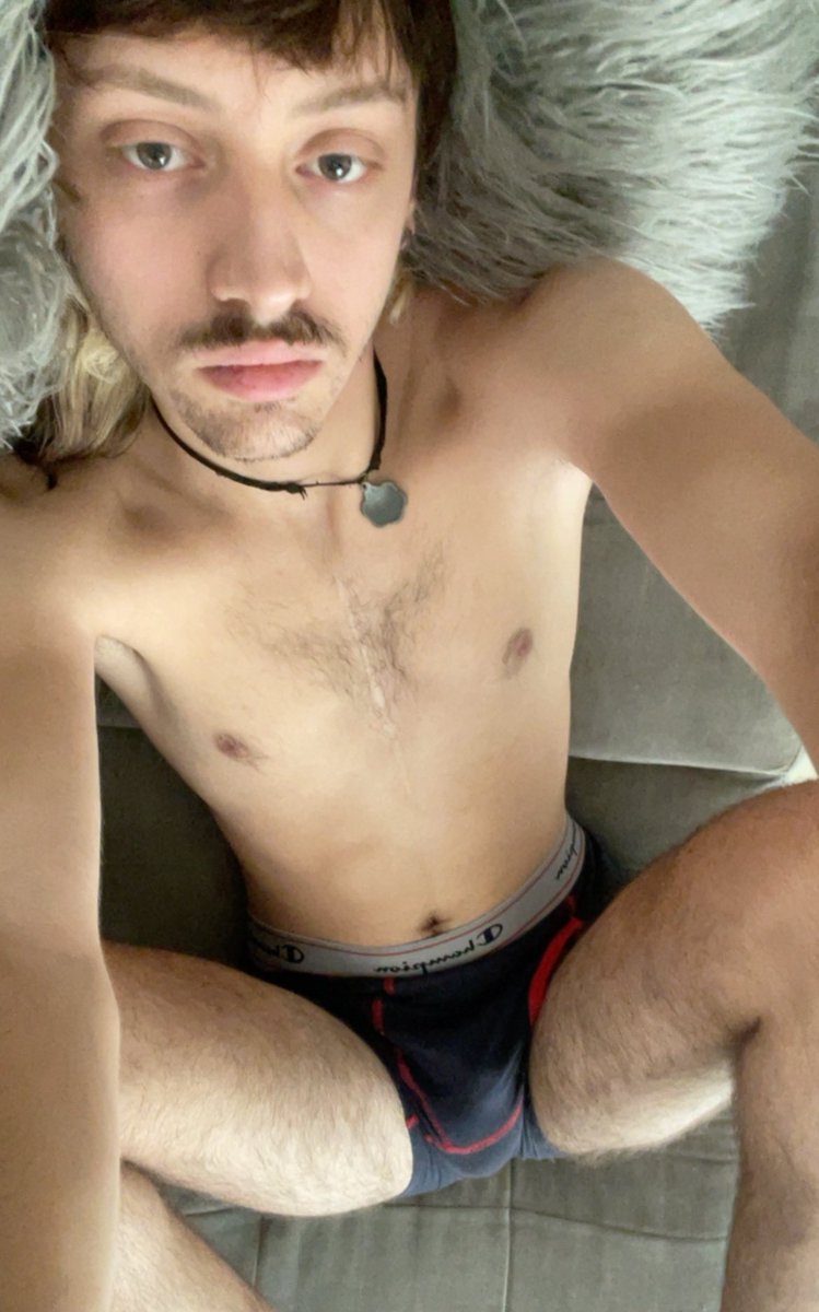 ℮ZRAPPLE7G tweet media