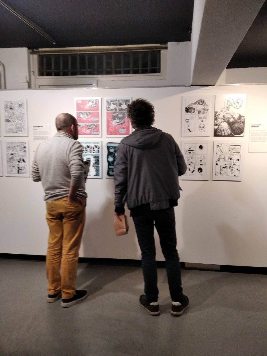 CentroCentro (@centrocentro) on Twitter photo 💬 Ayer se inauguró #PerdonaEstoyHablando (Sorry, ik ben aan het woord) en el <a href="/ICUtrecht/">Instituto Cervantes Utrecht</a>.
La muestra dedicada al cómic autobiográfico hecho por mujeres en español reúne el trabajo de 35 autoras con estilos y carreras diferentes.
🗓️Hasta el 14 diciembre
ℹ️bit.ly/perdona_utrecht 💬 Ayer se inauguró #PerdonaEstoyHablando (Sorry, ik ben aan het woord) en el <a href="/ICUtrecht/">Instituto Cervantes Utrecht</a>.
La muestra dedicada al cómic autobiográfico hecho por mujeres en español reúne el trabajo de 35 autoras con estilos y carreras diferentes.
🗓️Hasta el 14 diciembre
ℹ️bit.ly/perdona_utrecht