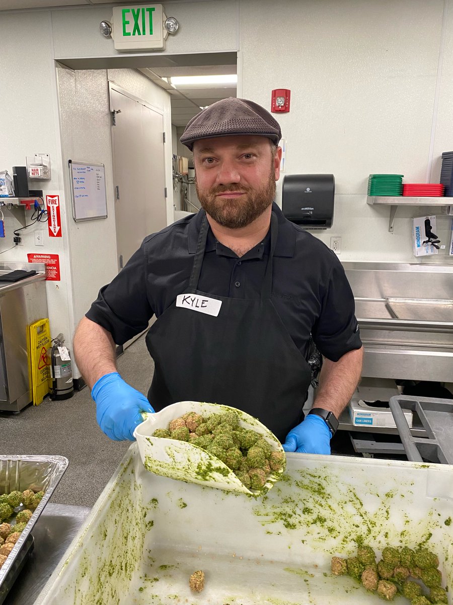 ActallCorp's tweet photo. We had a blast #volunteering at the 🥪 Food Bank of the Rockies! 🥫  We got to separate meatballs that will be used for #hotmeals and fill #sacklunches for kid's meals. 🍪
#foodbankRockies #feedhope #supportingourcommunity #MakingADifference https://t.co/yA0GjvkoQr