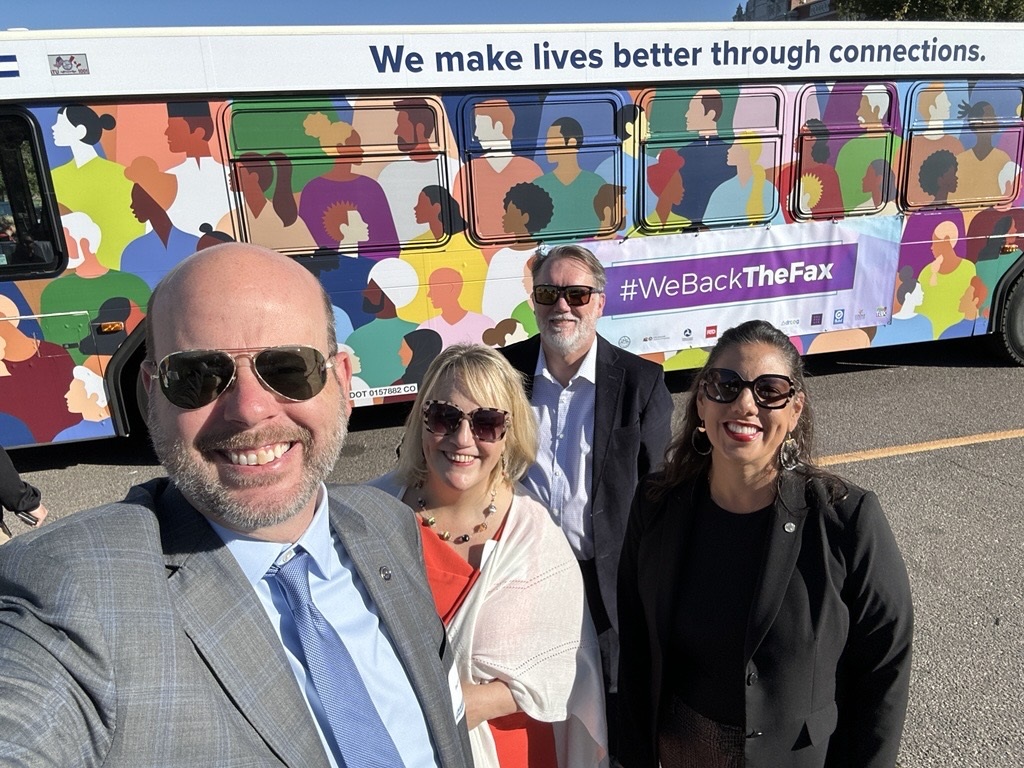 FTA_DOT's tweet photo. Today, FTA Deputy Administrator @VeeVanterpool signed a $150M grant with @RideRTD to build a bus rapid transit line along one of the city’s busiest corridors. Residents can expect faster, more frequent service b/w downtown Denver &amp; Aurora. #webackthefax https://t.co/2qtyV1HMF1 https://t.co/jJ0jph4iQa
