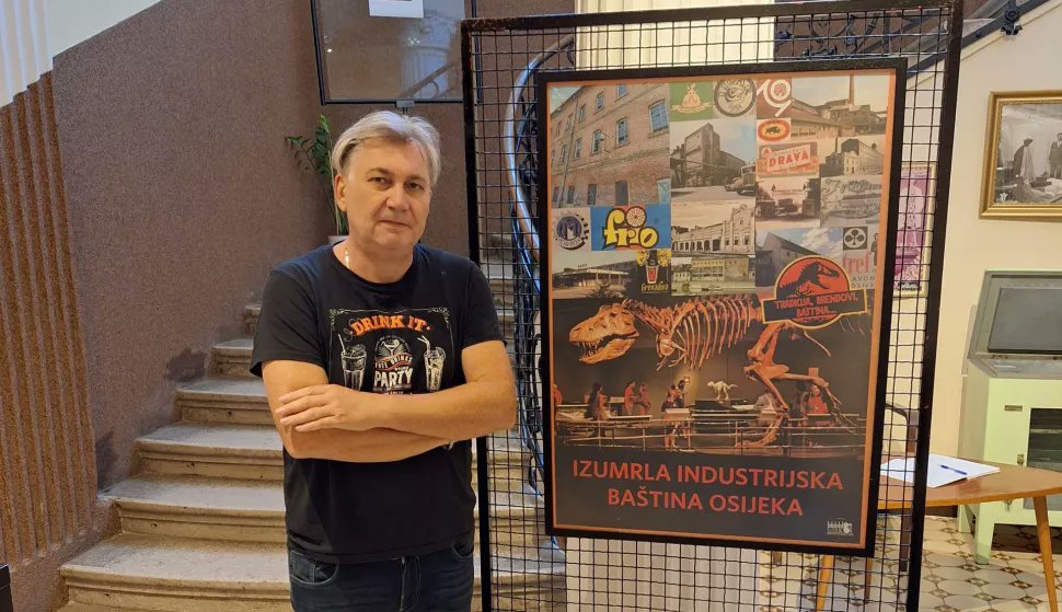 Stjepan Kadović: Svojom izložbom uspoređujem sudbinu dinosaura i industrijske baštine našeg grada
Više na: glas-slavonije.hr/osijek/2024/10…
