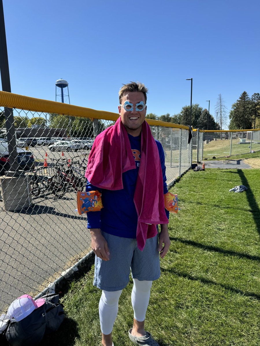 Mr Lindow ⁦<a href="/CarltonLindow/">Carlton Lindow</a>⁩ was “voted” into the dunk tank today at Randolph raising funds for TACKLE CANCER night.  Well prepared as expected😊🩳🤿