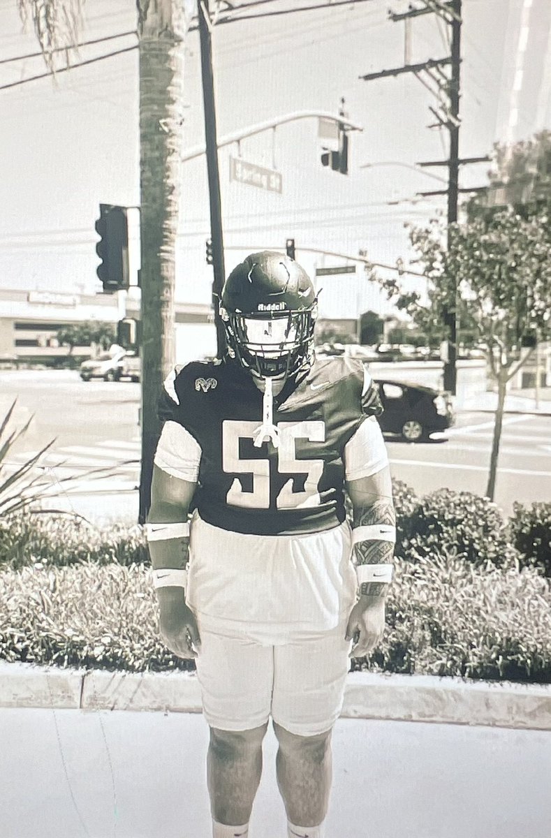 kingmao55's tweet photo. IT’S MF GAME DAY SON!! @KaponoMao vs @lbjordanhs @ Home!! #55 #TEAMMAO 🇺🇸 🇼🇸 🇦🇸