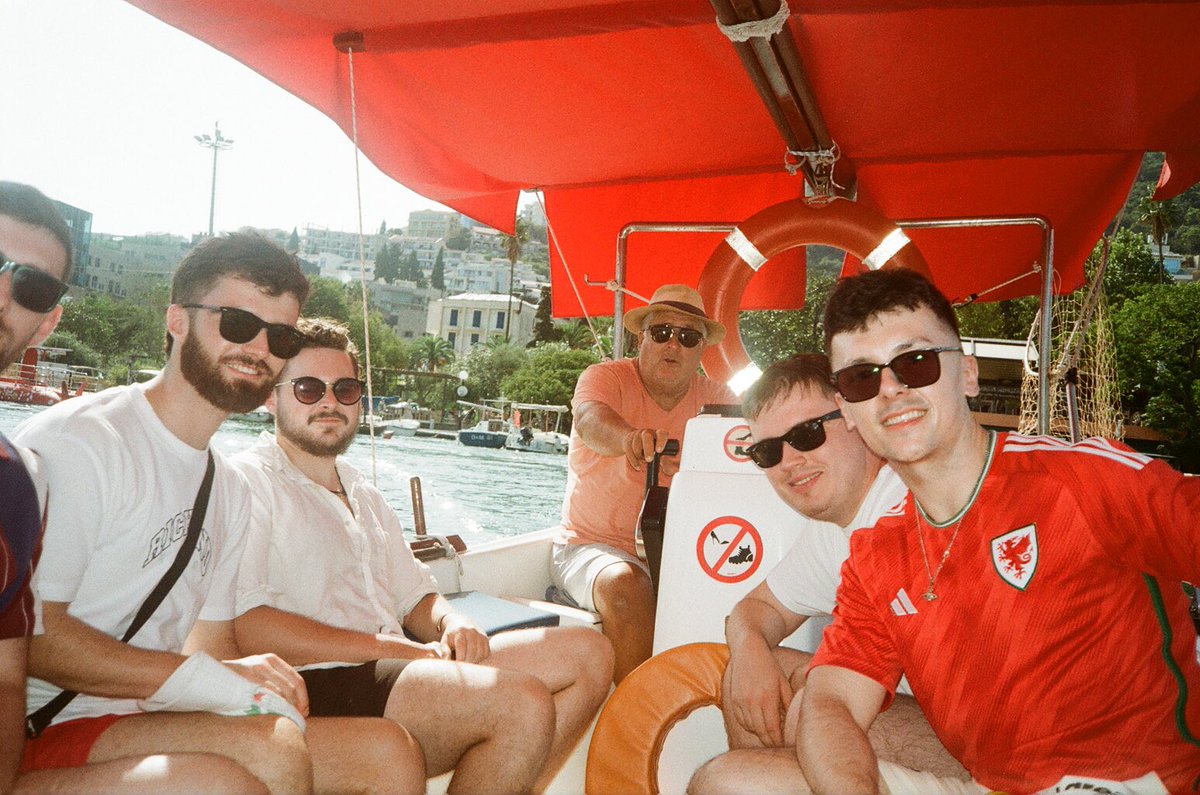 s_o__35's tweet photo. MONTENEGRO (A) https://t.co/zACbWhacH5