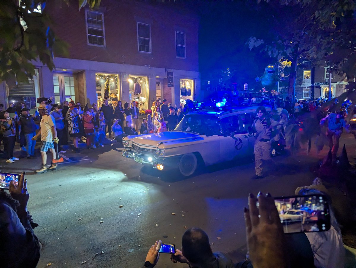 𝔸𝕟𝕘𝕖𝕝𝕦𝕩ᵀⱽ 💀 🟦☁: @angelux.tv tweet media