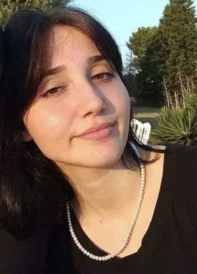 on1onmakesmecry's tweet photo. Kahraman Türk kadını, sen yerde sürünmeye değil, omuzlar üzerinde göklere yükselmeye layıksın.
 #ikbaluzuner https://t.co/gklAxJerBE