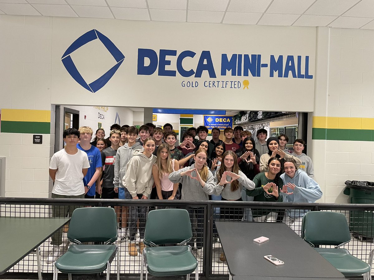KPDECAchapter's tweet image. Day 5 of #DECASBEWeek features our appreciation to our DECA chapter!
@DECAInc
#BeTheOne
#ChartYourCourse