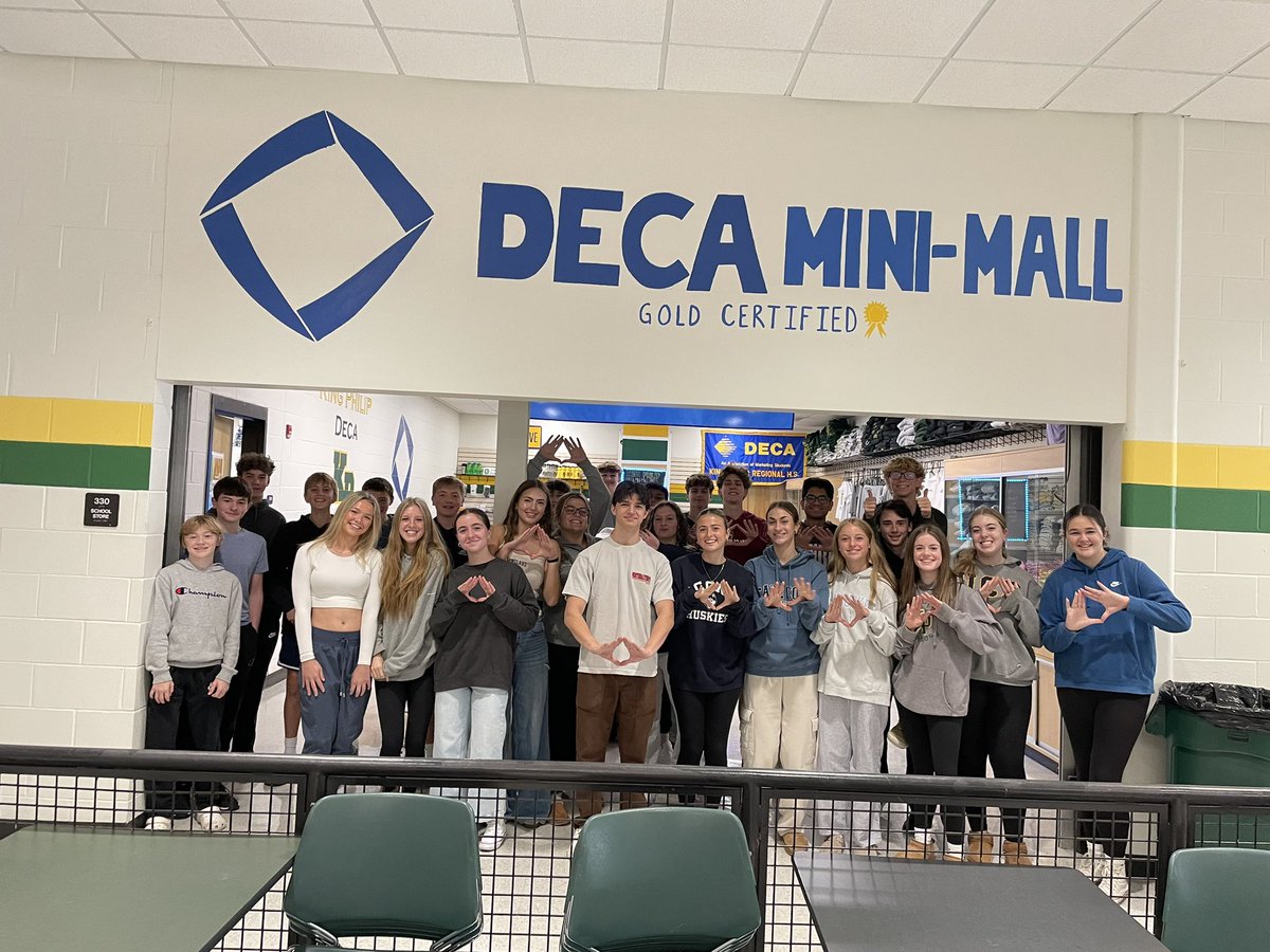 KPDECAchapter's tweet image. Day 5 of #DECASBEWeek features our appreciation to our DECA chapter!
@DECAInc
#BeTheOne
#ChartYourCourse