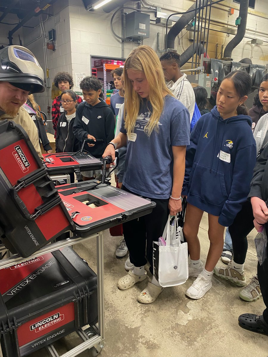 Our 8th graders had an amazing day at the College of DuPage! They explored different career paths including HVAC, horticulture, manufacturing, welding, robotics, interior design, homeland security, and health sciences. #WeAreChurchvilleD205 #WeAreD205