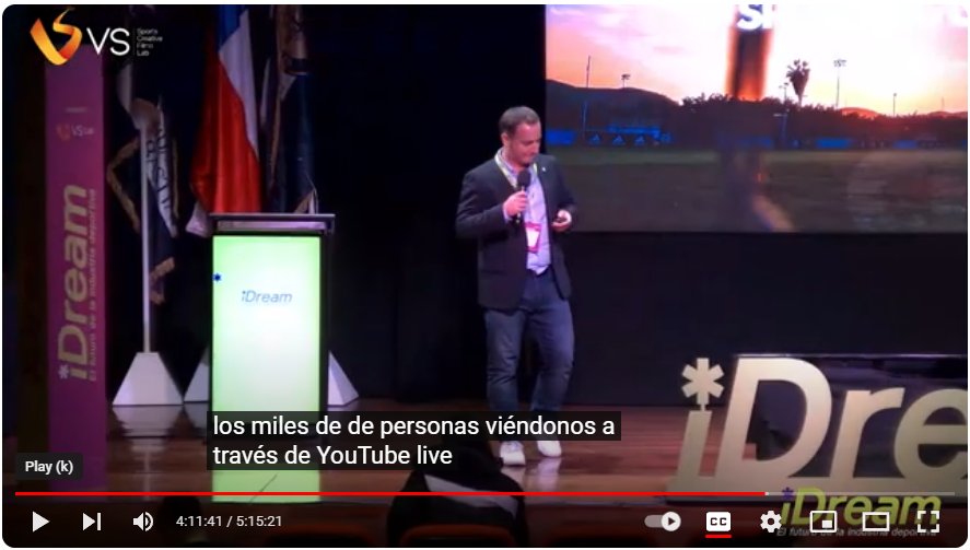 De acuerdo con uds, sin embargo, quería acotar que muchos medios están infiriendo que Graña habló pensando q era solo para ese auditorio, pero vean la captura, él SABÍA que el evento estaba en Youtube Live, disponible para todo el mundo y aún así dijo lo q dijo. #FueraInnova