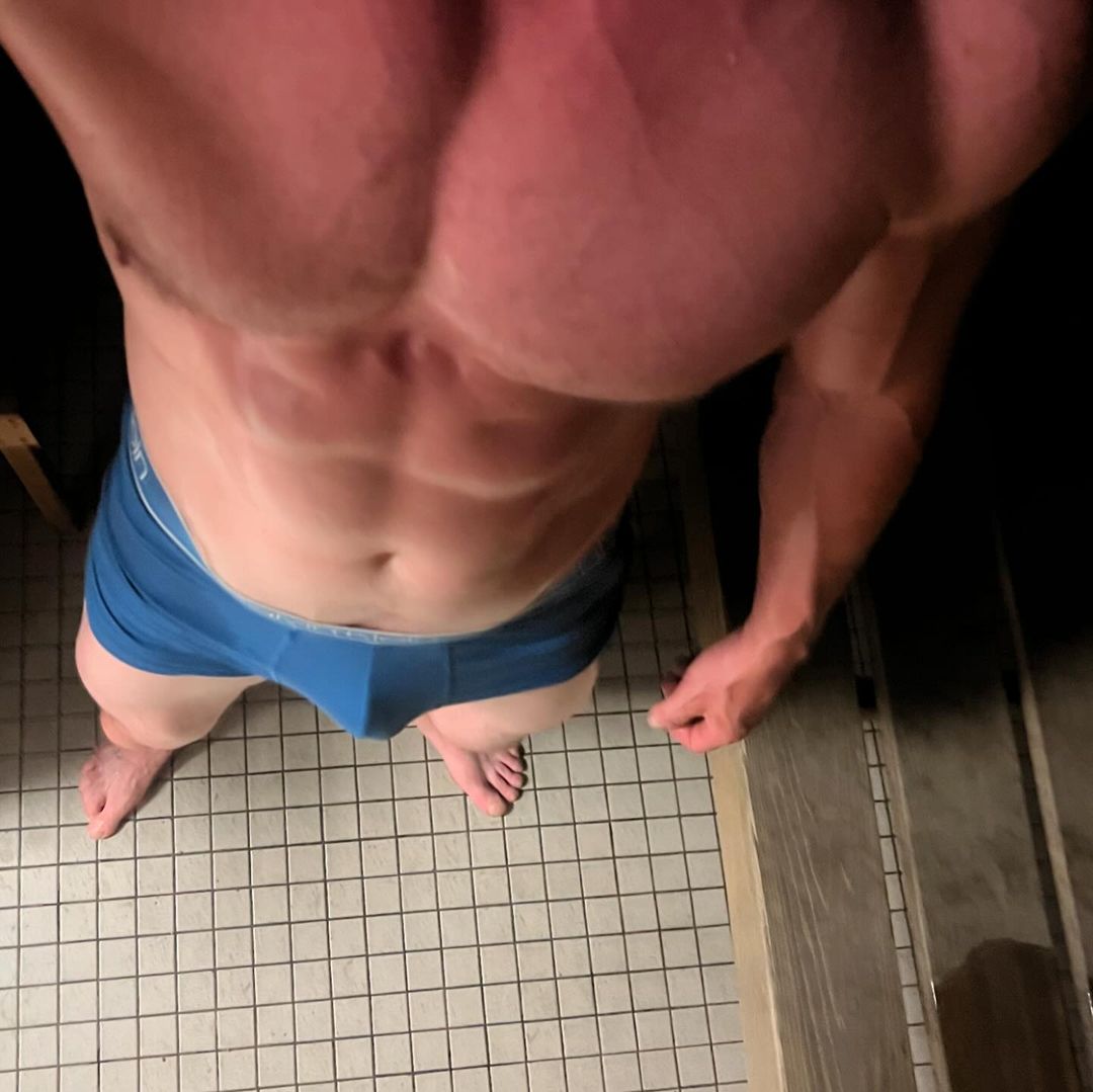 MasterAdiel1's tweet photo. You will never be a match for my pig😈😈🤫👅
#feet #feetfethish #feetmoney #gayfeet #gay #moneyslaves #cashmaster #humanatm #cashapp #PayPal #tribute #findom #gayfindom #malefeetworship #dominationtotal #power https://t.co/XpaCcj6lg9
