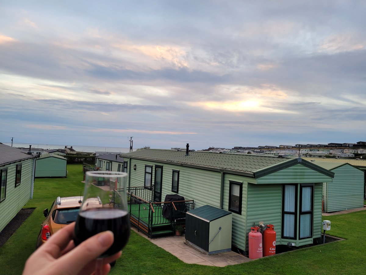 What better thing to do after work than head to the coast singing duets with <a href="/RhydianMusic/">Rhydian Roberts</a> on the drive. I hope no one could hear me 🙈