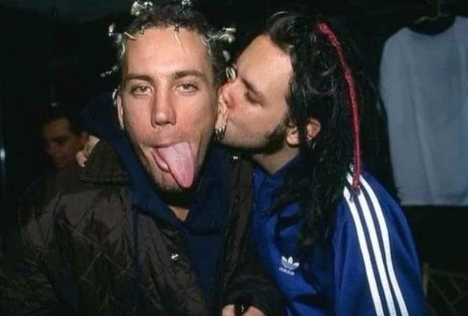 sugar4th3pill's tweet photo. me &amp; the bros https://t.co/JRNRa4zvHU