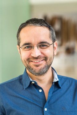 Princeton Chemistry (@princetonchem) on Twitter photo We are thrilled to announce that renowned chemist Mircea Dincă <a href="/DincaGroup/">Mircea Dincă</a> will be joining the faculty <a href="/PrincetonChem/">Princeton Chemistry</a>.
Read the announcement: bit.ly/4eLeEWh We are thrilled to announce that renowned chemist Mircea Dincă <a href="/DincaGroup/">Mircea Dincă</a> will be joining the faculty <a href="/PrincetonChem/">Princeton Chemistry</a>.
Read the announcement: bit.ly/4eLeEWh