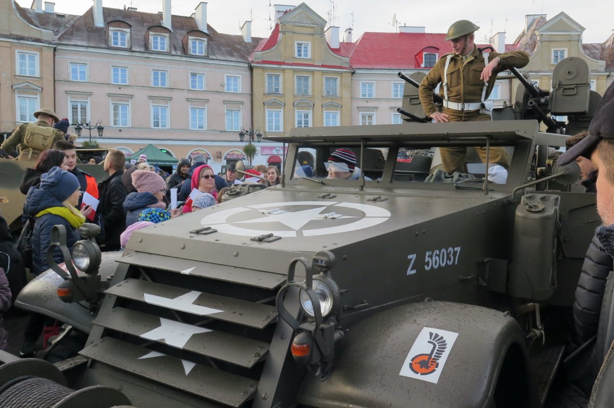 maciej_szymczak's tweet image. Do listy atrakcji dodamy news🔥z ostatniej chwili:
Fundacja Niepodległości zaprezentuje historyczne #pojazdy wojskowe Polskich Sił Zbrojnych z lat #WW2:
* Przeciwlotniczy M16 HalfTrack💥z 1 DPanc gen. Maczka
* Wóz zwiadu Dingo z 2 Korpusu Polskiego gen. Andersa
Zapraszamy 🇵🇱💪