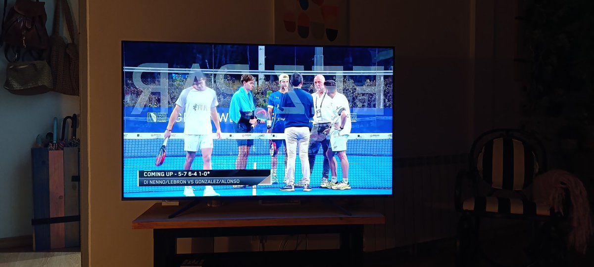 txusosgvk's tweet photo. @premierpadel @ParisPadelMajor @RedBullTV Acaban de decir que les pasan a la central, con mi inglés de Segovia.... https://t.co/GICWx8BNQ2