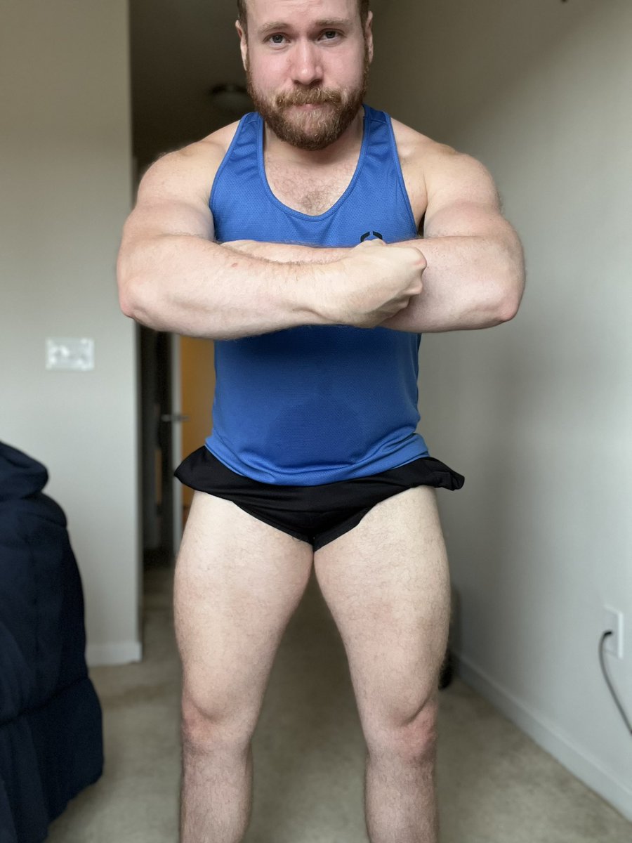 Sweaty leg day. Happy friday!