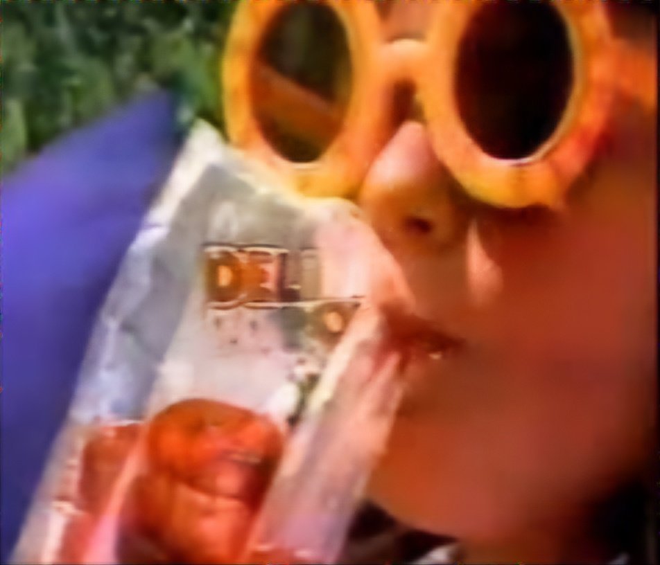 Edgard0Delgad0's tweet image. ¡Recuerdan este popular refresco salvadoreño? 🇸🇻🍹💦 ¡Era una delicia! 💦🍹#delitos #refresco #oldschool