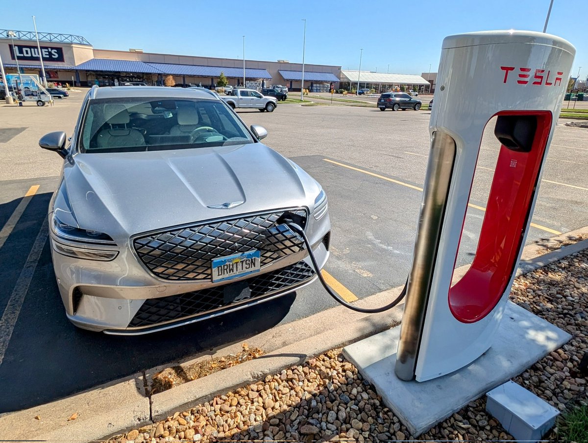 The test run charging a non-Tesla at a Tesla Supercharger via MagicDock was successful! Decent speed too. Happy to have parts of their nationwide network now available. Did get quizzical looks from the few Tesla owners also charging up.