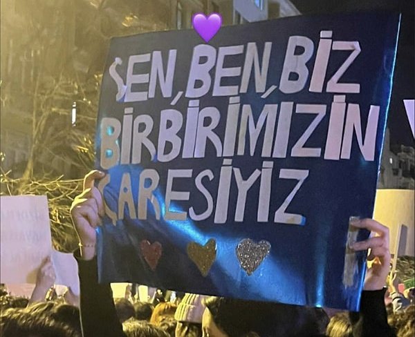 sen ben biz birbirimizin caresiyiz
#turkishwomenareindanger