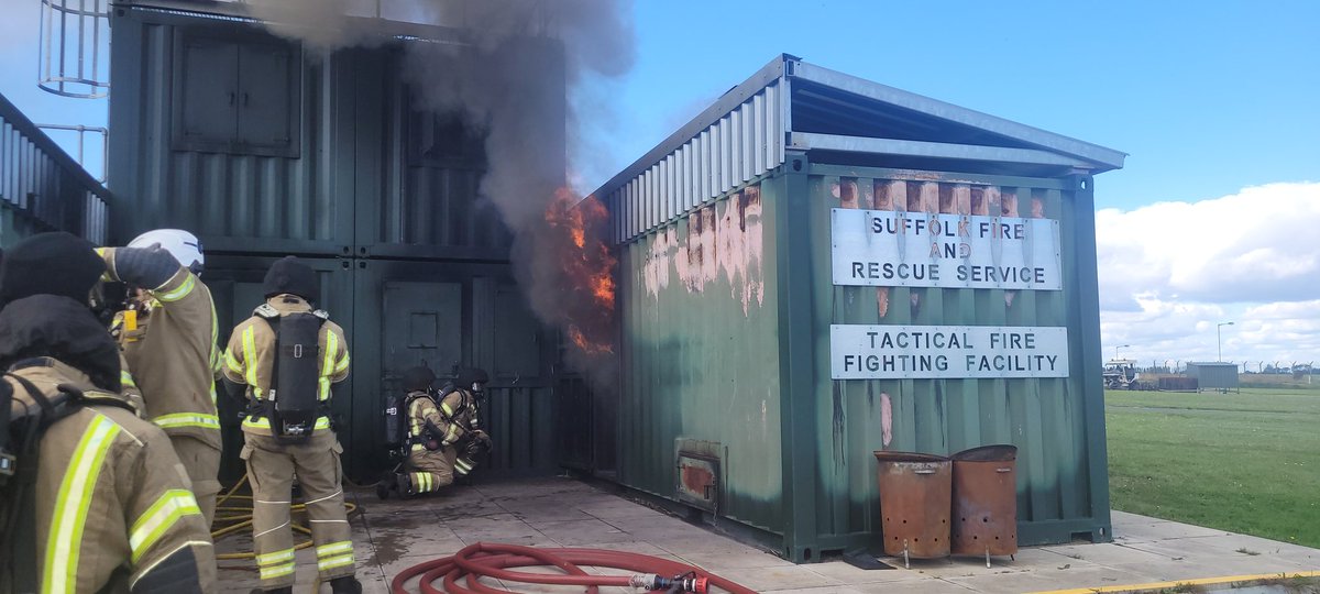Gareth Perkins (@suffiresnapper) on Twitter photo Good to spend the day yesterday <a href="/SFRSTraining/">SFRS Training Centre</a> meeting our new Control team and then the On Call from Newmarket on their BA refresher. Even got the PPE out for an airing!! #snapperlife #teamsuffolkfire Good to spend the day yesterday <a href="/SFRSTraining/">SFRS Training Centre</a> meeting our new Control team and then the On Call from Newmarket on their BA refresher. Even got the PPE out for an airing!! #snapperlife #teamsuffolkfire