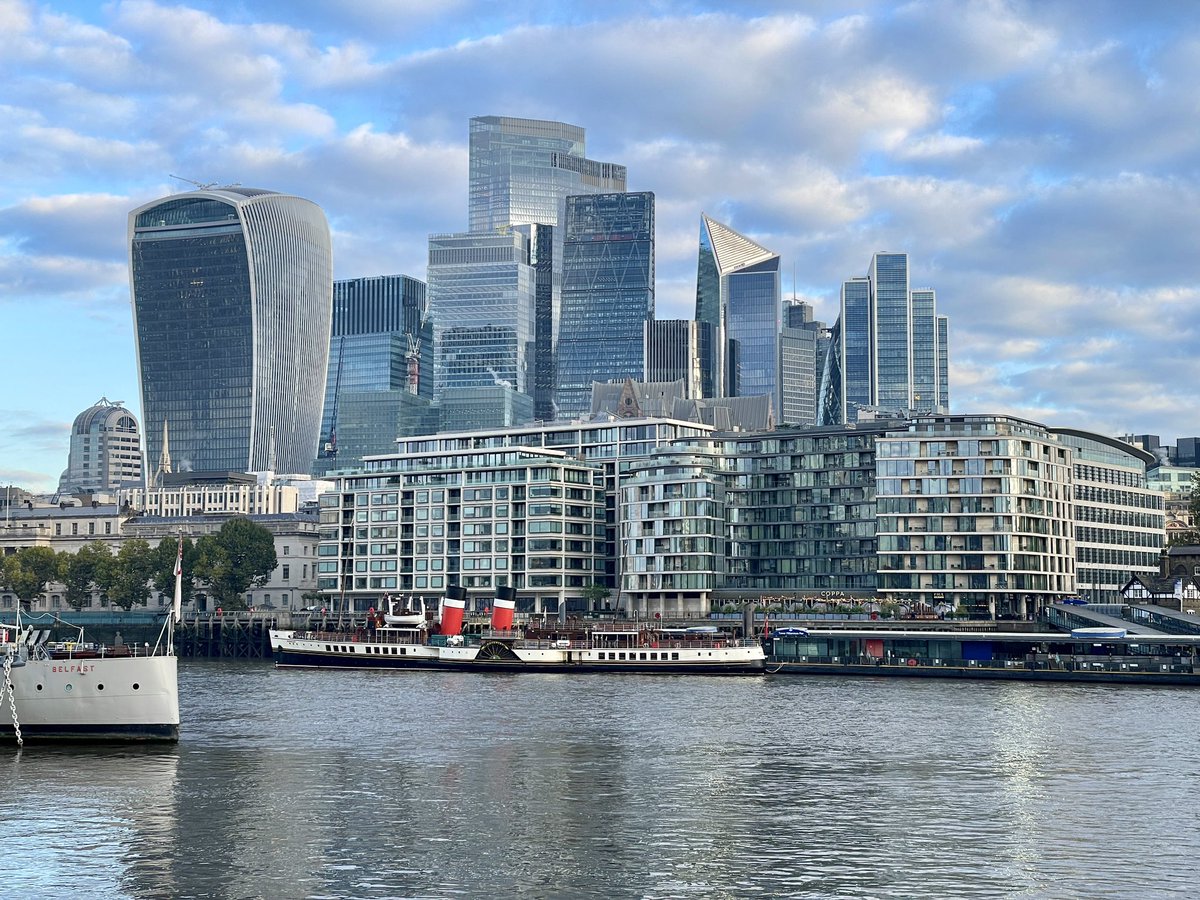 cjn80's tweet photo. Great day out on @PS_Waverley on the Thames today https://t.co/Ow6E3cO4Ry