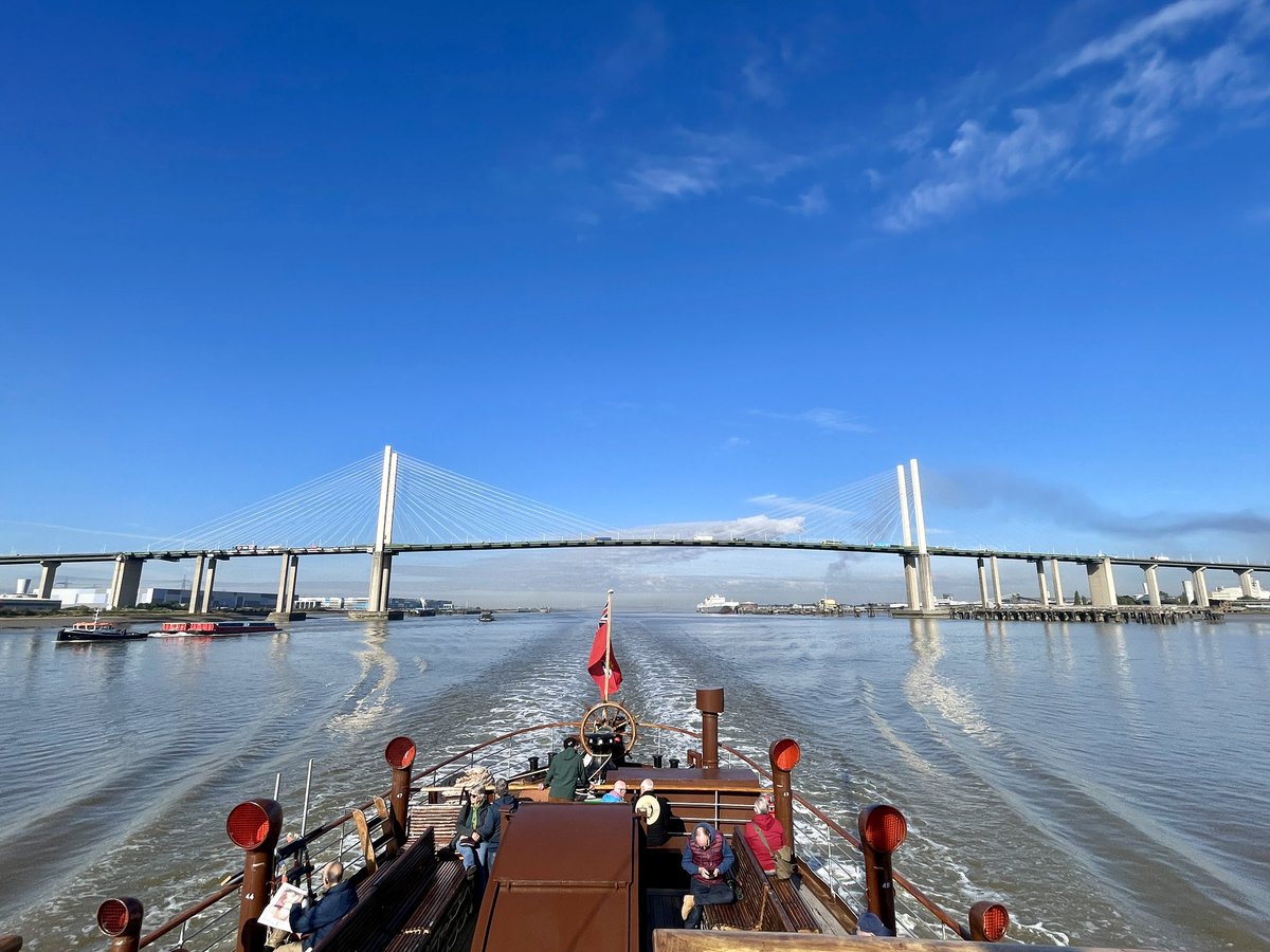 cjn80's tweet photo. Great day out on @PS_Waverley on the Thames today https://t.co/Ow6E3cO4Ry