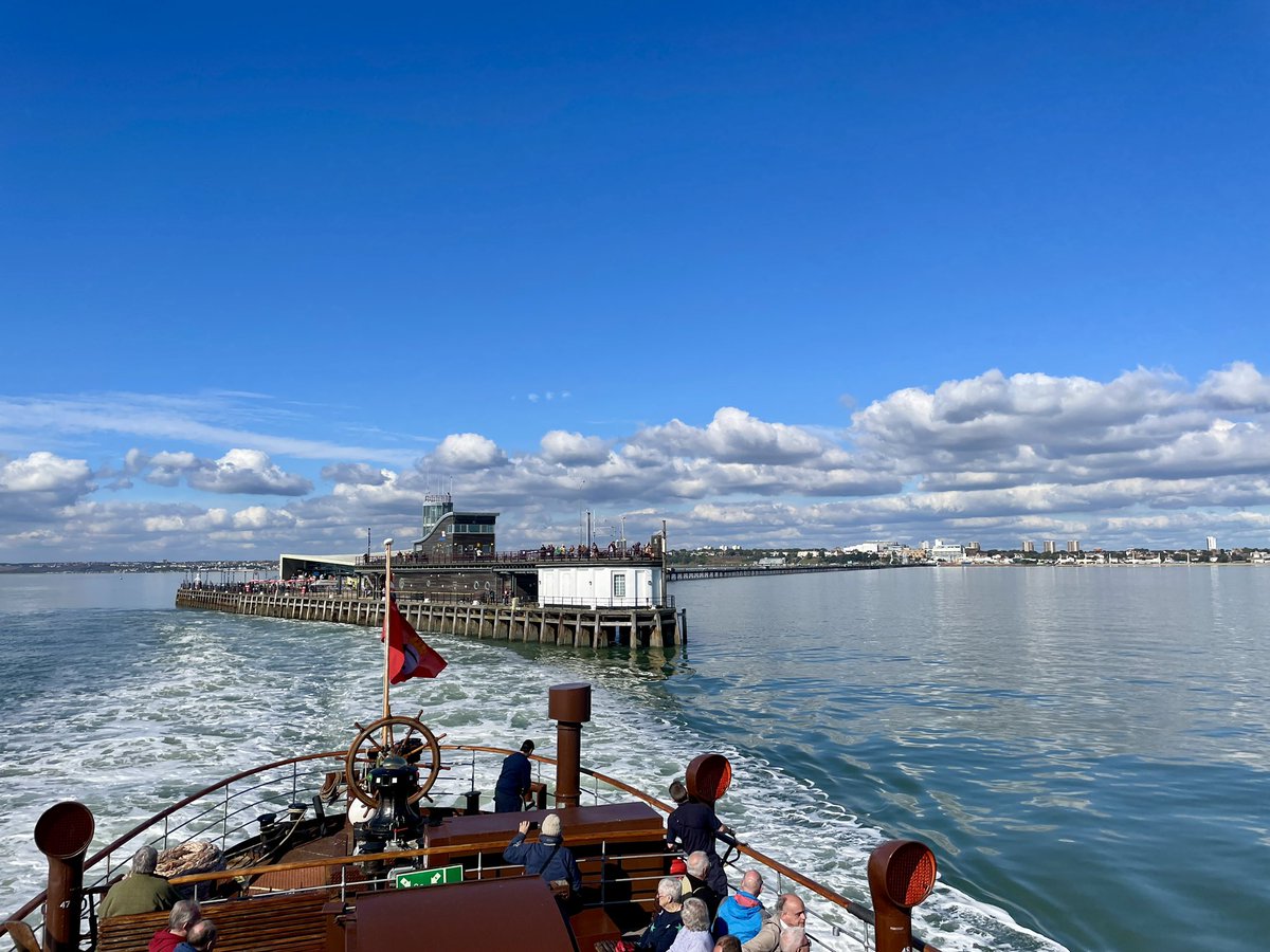 cjn80's tweet photo. Great day out on @PS_Waverley on the Thames today https://t.co/Ow6E3cO4Ry