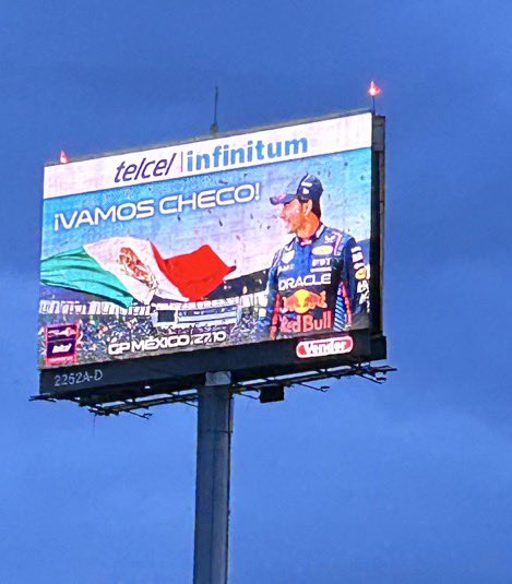 Checo Pérez se está adueñado de la CDMX por el gp de México, para nada es queja