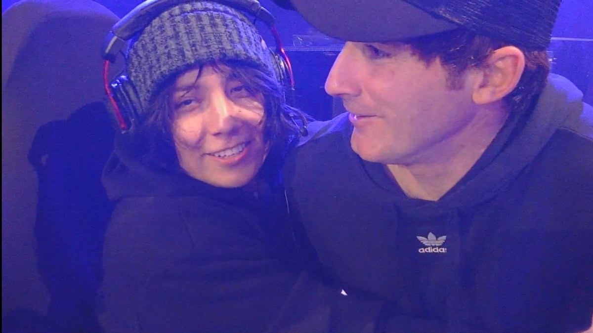 loftenlog's tweet photo. YO AMO ESTE DUO TANTO, LUZU YA ADOPTANOS A QUACKITY Y AL TEAMLUZU https://t.co/Qpg1kIwbv8