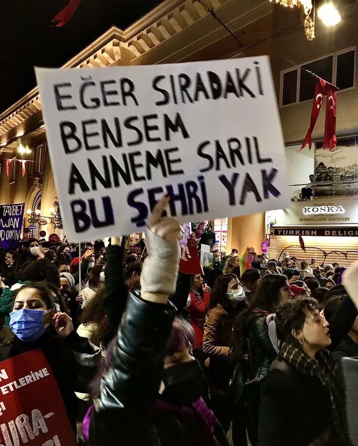 #yaşamakistiyoruz
#turkishwomenareindanger
