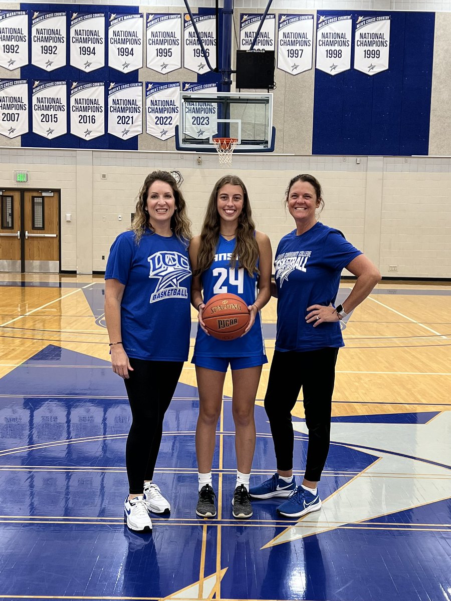 Lilly (@lillyleppert25) on Twitter photo Super grateful to be able to get on campus and meet <a href="/coachhudsonlcc/">Megan Hudson</a> , her staff and team!! Thank you so much for a great day and hope to be back soon! <a href="/LCCstarsWBB/">Lansing Community College Women’s Basketball</a> Super grateful to be able to get on campus and meet <a href="/coachhudsonlcc/">Megan Hudson</a> , her staff and team!! Thank you so much for a great day and hope to be back soon! <a href="/LCCstarsWBB/">Lansing Community College Women’s Basketball</a>