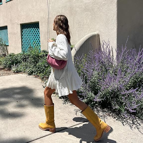 bvbargains's tweet photo. Step up your style this season with SADDLE Women's Knee High Boots! 🌟 Comfort meets chic with chunky block heels and a casual square toe design. Perfect for any occasion

Shop now and elevate your look https://t.co/M7ylowwO3v

#WomensFashion #KneeHighBoots #FallStyle #comfort https://t.co/eoinhmbnnP